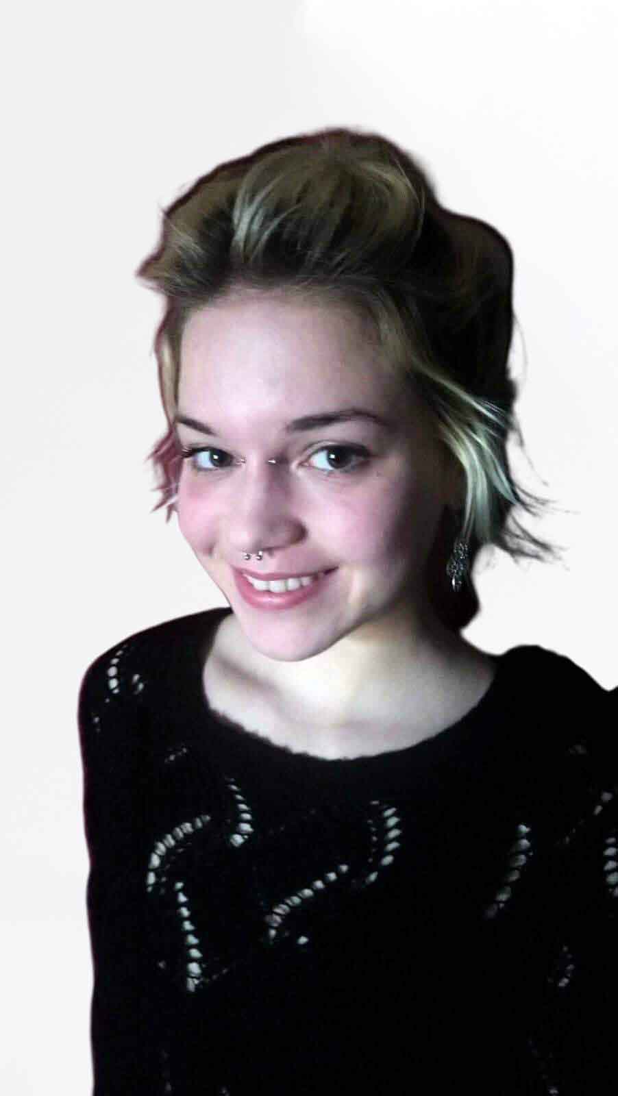 WK 3 13.Emily Halle (GJ/PL) Schülerin